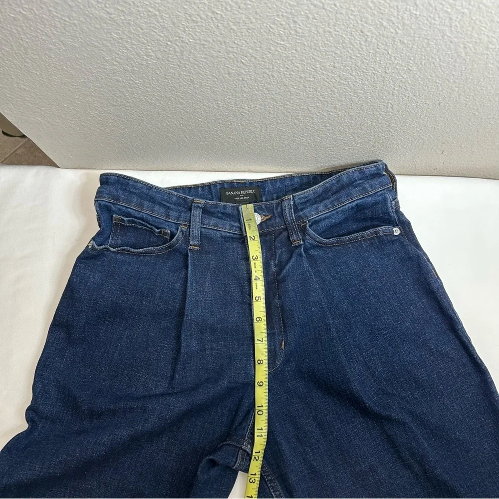 Banana Republic Cotton Blend Dark Wash HighRise Pleated Wide Leg Crop Jeans 28/6